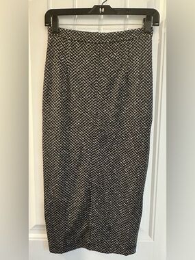 Banana Republic Black and White Patterned Front Slit Pencil Skirt